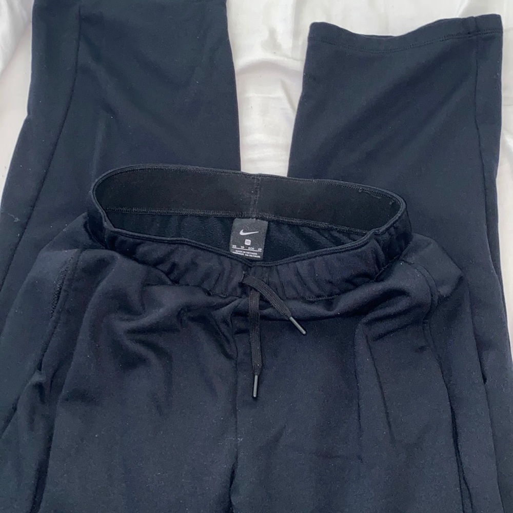 NIKE BLACK SWEATPANTS XS